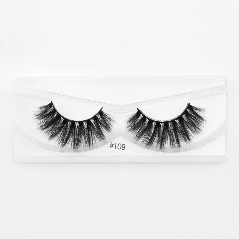 Sippi Lashes with Brush